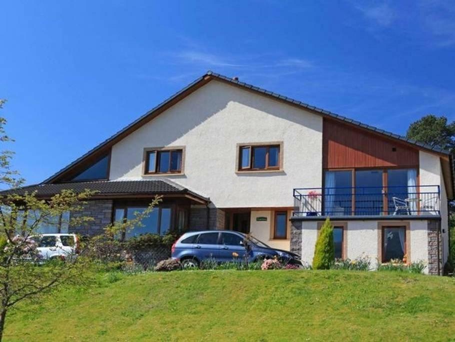 Highland Self Catering Retreat With Stunning Views Apartment Форт Уилям Екстериор снимка