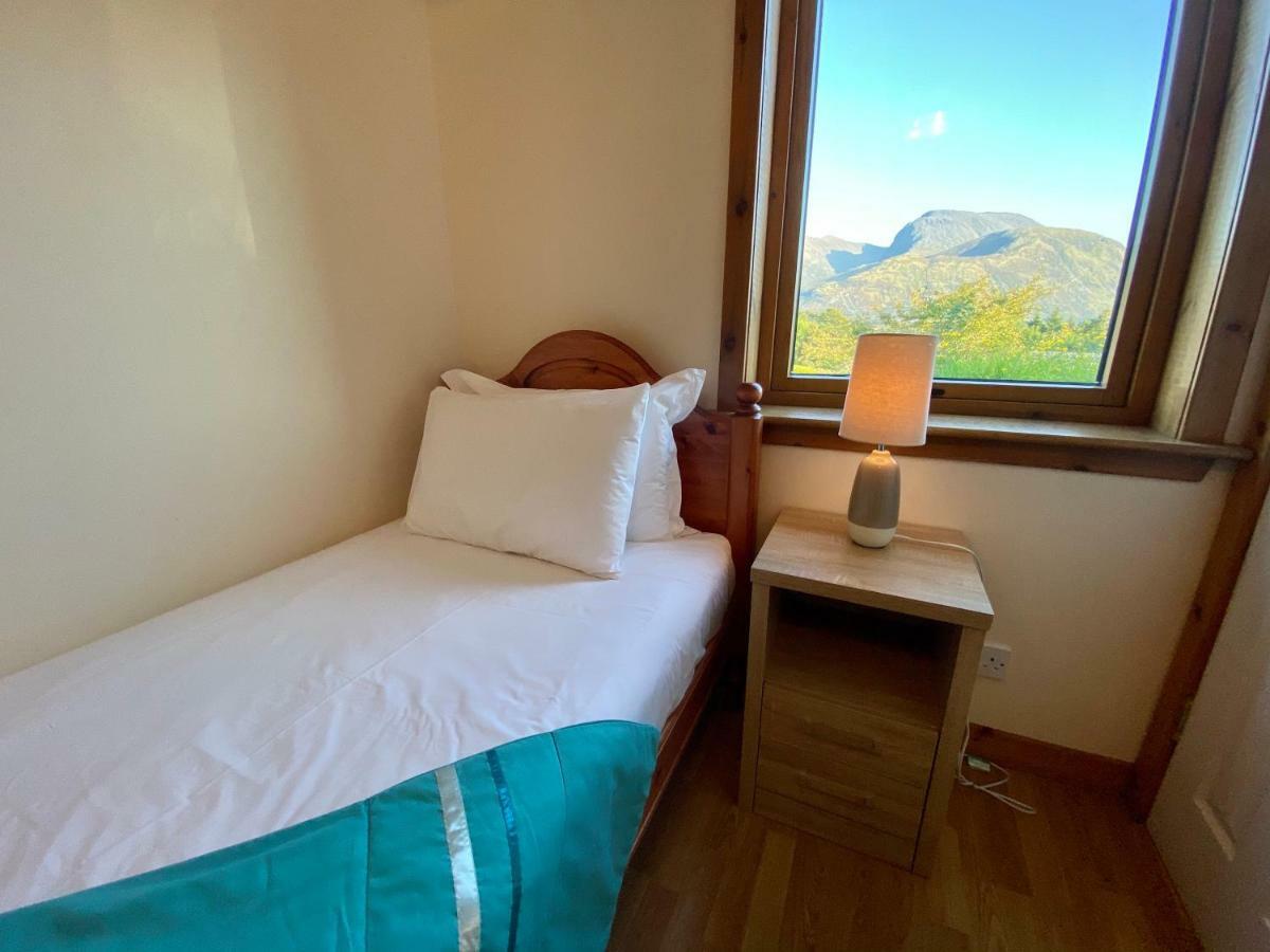 Highland Self Catering Retreat With Stunning Views Apartment Форт Уилям Екстериор снимка
